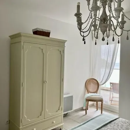 Le Bleu By Avecoeur *